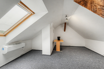 Prodej bytu 6 a více v osobním vlastnictví 149 m², Praha 6 - Dejvice