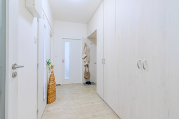 Prodej bytu 2+1 v osobním vlastnictví 54 m², Praha 6 - Veleslavín