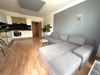 Pronájem bytu 2+kk v osobním vlastnictví 50 m², Hostivice