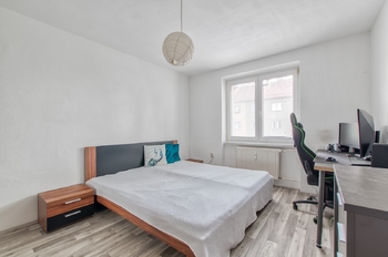 +420 739 604 767 I www.vaclavadamcik.cz I vaclav.adamcik@re-max.cz I pronájem bytu Frýdek-Místek - Pronájem bytu 2+1 v osobním vlastnictví 60 m², Frýdek-Místek