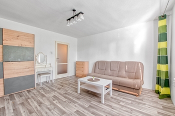+420 739 604 767 I www.vaclavadamcik.cz I vaclav.adamcik@re-max.cz I pronájem bytu Frýdek-Místek - Pronájem bytu 2+1 v osobním vlastnictví 60 m², Frýdek-Místek