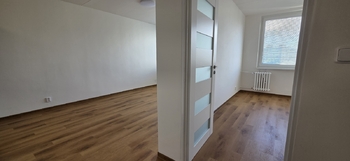Pohled z chodby - Pronájem bytu 2+kk v osobním vlastnictví 46 m², Praha 5 - Stodůlky
