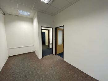 Pronájem kancelářských prostor 210 m², Plzeň