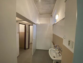 sociální zázemí - Pronájem kancelářských prostor 210 m², Plzeň