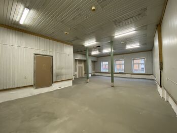 hlavní skladovací prostor - Pronájem kancelářských prostor 210 m², Plzeň