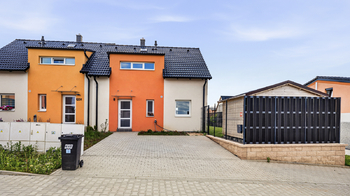 Pronájem domu 96 m², Nehvizdy