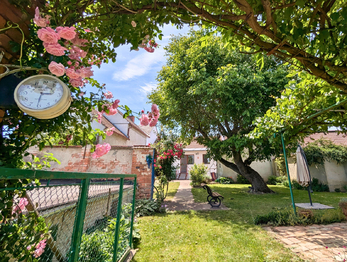 Dvorek - Prodej domu 83 m², Trstěnice