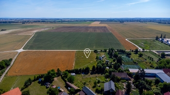 Prodej pozemku 4248 m², Stratov