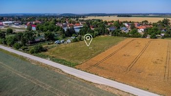 Prodej pozemku 4248 m², Stratov