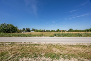 Prodej pozemku 4248 m², Stratov