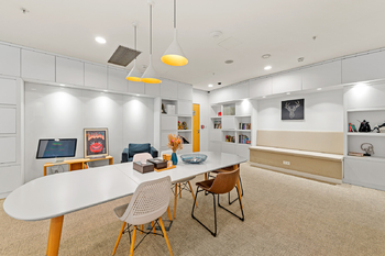 Pronájem kancelářských prostor 353 m², Praha 1 - Nové Město