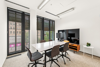 Pronájem kancelářských prostor 353 m², Praha 1 - Nové Město