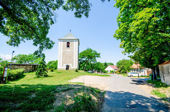 Prodej pozemku 1368 m², Tuklaty