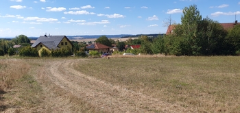 Prodej pozemku 1215 m², Narysov