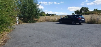 Prodej pozemku 1215 m², Narysov