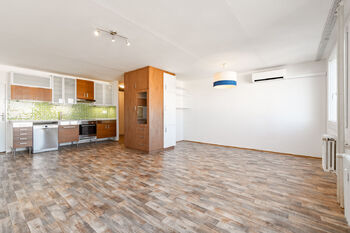 Prodej bytu 2+kk v osobním vlastnictví 62 m², Praha 6 - Řepy