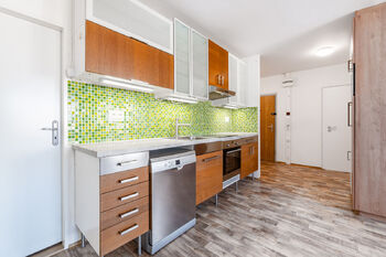 Prodej bytu 2+kk v osobním vlastnictví 62 m², Praha 6 - Řepy