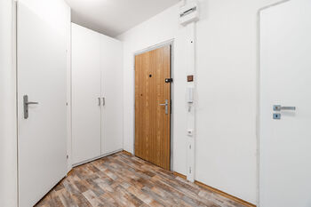 Prodej bytu 2+kk v osobním vlastnictví 62 m², Praha 6 - Řepy