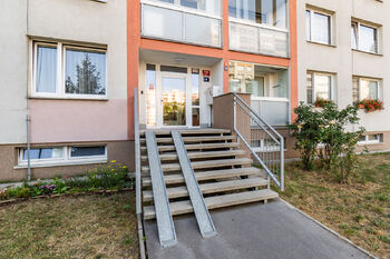 Prodej bytu 2+kk v osobním vlastnictví 62 m², Praha 6 - Řepy