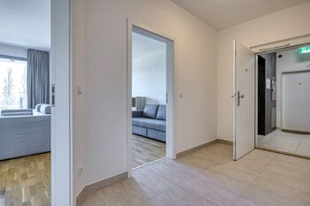 Chodba - Pronájem bytu 4+kk v osobním vlastnictví 103 m², Praha 8 - Karlín