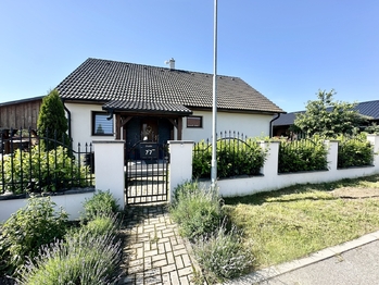 Pronájem domu 90 m², Hatín