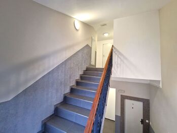 Pronájem bytu 1+1 v osobním vlastnictví 54 m², Praha 4 - Nusle