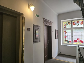 Pronájem kancelářských prostor 12 m², Karlovy Vary