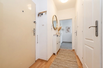 Pronájem bytu 2+1 v osobním vlastnictví 52 m², Praha 9 - Letňany