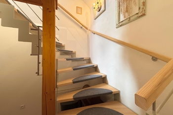 Schodiště - Prodej domu 86 m², Studená