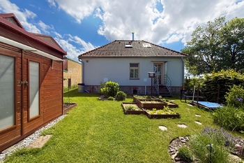 Zahrada 1 - Prodej domu 86 m², Studená