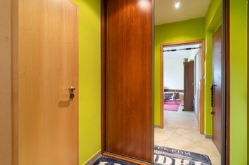 Prodej bytu 1+kk v osobním vlastnictví 27 m², Praha 10 - Záběhlice