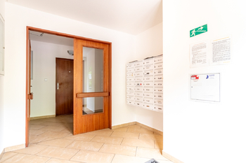 Prodej bytu 1+kk v osobním vlastnictví 27 m², Praha 10 - Záběhlice
