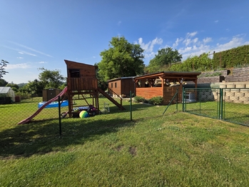 Prodej pozemku 451 m², Žatec
