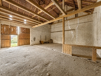 Prodej domu 512 m², Zálužice