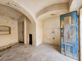 Prodej domu 512 m², Zálužice