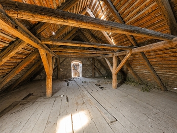 Prodej domu 512 m², Zálužice
