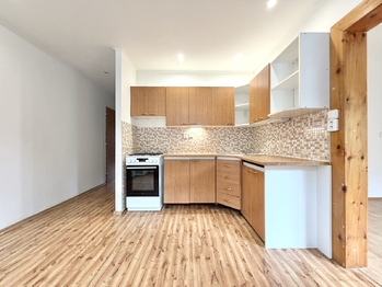 Prodej bytu 2+1 v osobním vlastnictví 61 m², Klášterec nad Ohří
