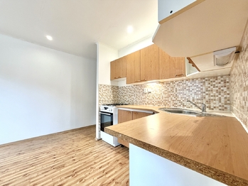 Prodej bytu 2+1 v osobním vlastnictví 61 m², Klášterec nad Ohří