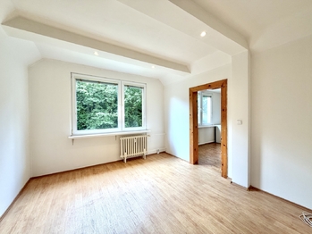 Prodej bytu 2+1 v osobním vlastnictví 61 m², Klášterec nad Ohří