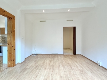 Prodej bytu 2+1 v osobním vlastnictví 61 m², Klášterec nad Ohří