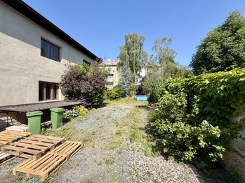 Prodej nájemního (činžovního) domu 156 m², Chomutov