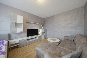 Prodej bytu 1+1 v osobním vlastnictví 36 m², Ostrov