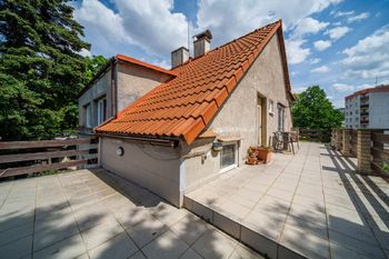 Prodej domu 200 m², Praha 4 - Podolí