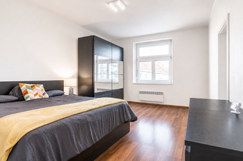 Ložnice - Pronájem bytu 1+1 v osobním vlastnictví 43 m², Praha 6 - Břevnov