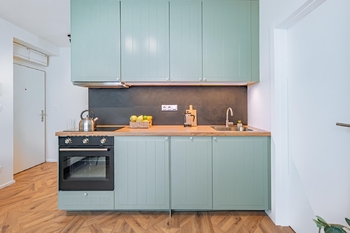 Kuchyně. - Prodej bytu 2+kk v osobním vlastnictví 31 m², Praha 4 - Hodkovičky
