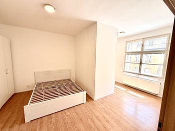 Pronájem bytu 2+kk v osobním vlastnictví 57 m², Praha 2 - Vyšehrad