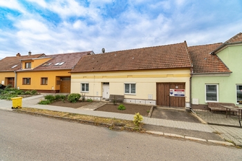 Prodej pozemku 1683 m², Klobouky u Brna