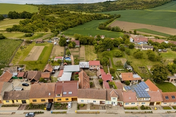 Prodej pozemku 1683 m², Klobouky u Brna