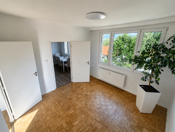 Pronájem bytu 3+1 v družstevním vlastnictví 65 m², Volary