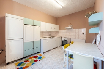 Kuchyň v patře - Prodej domu 107 m², Koryčany